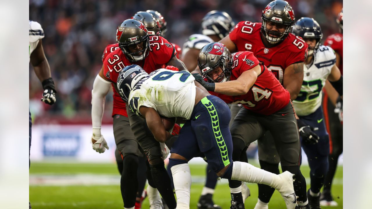 Best Photos From Seahawks vs. Bucs in Germany