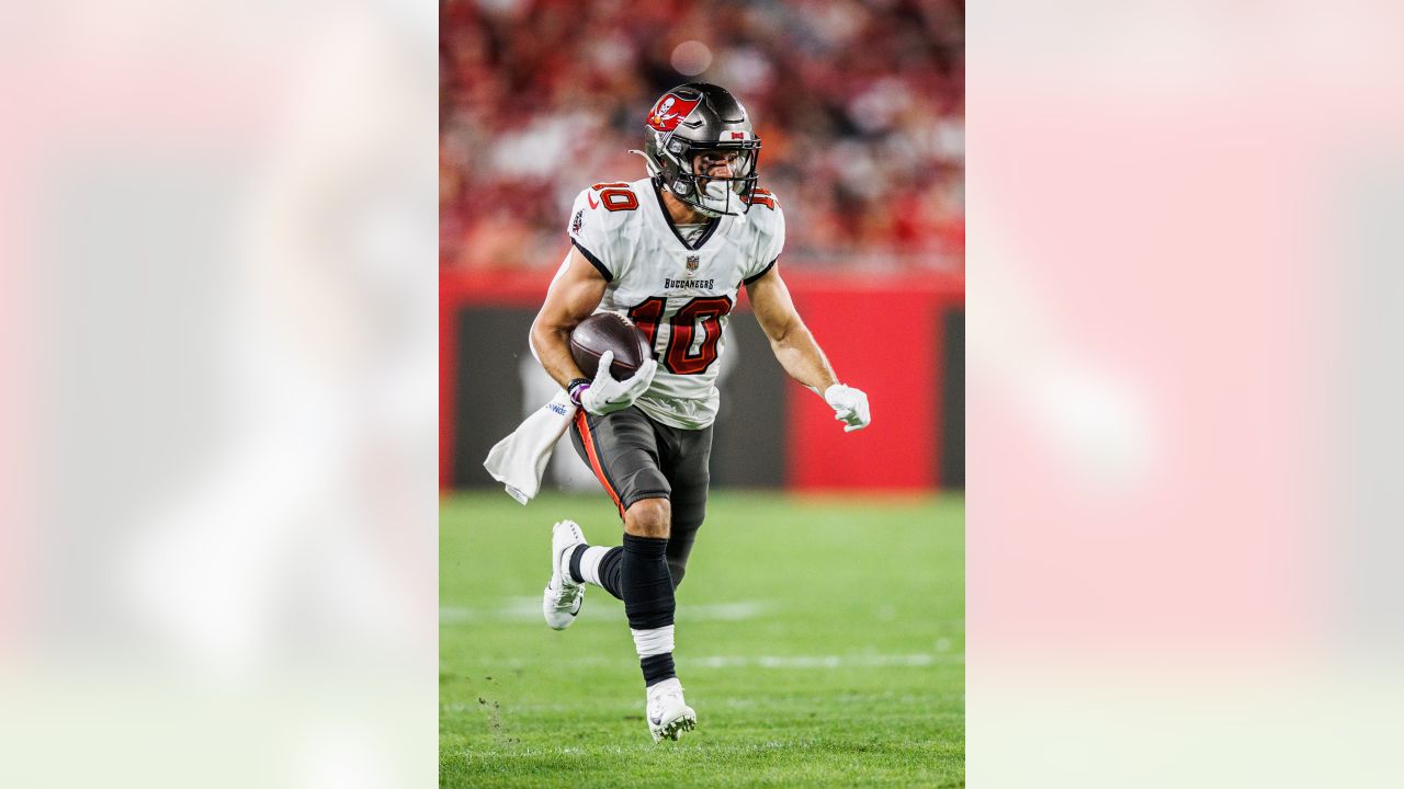 Buccaneers re-sign Bengals target Ryan Jensen - Cincy Jungle