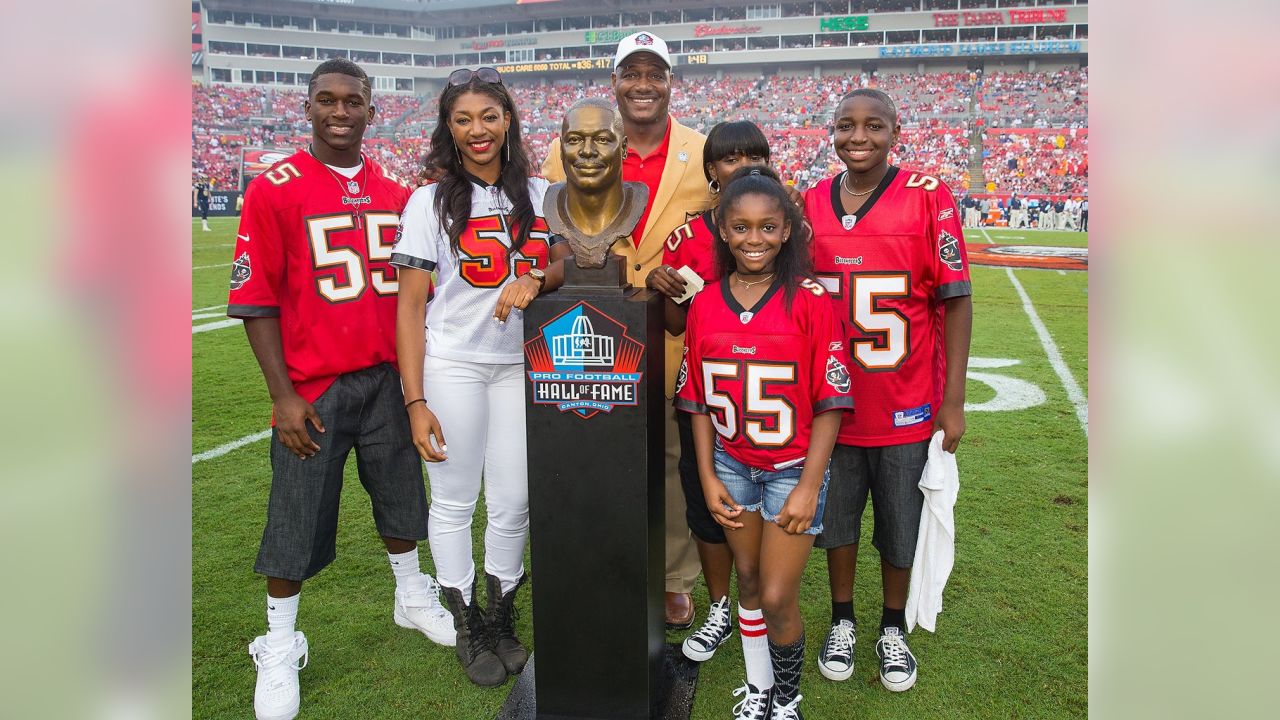 Ring of Honor Welcomes Derrick Brooks