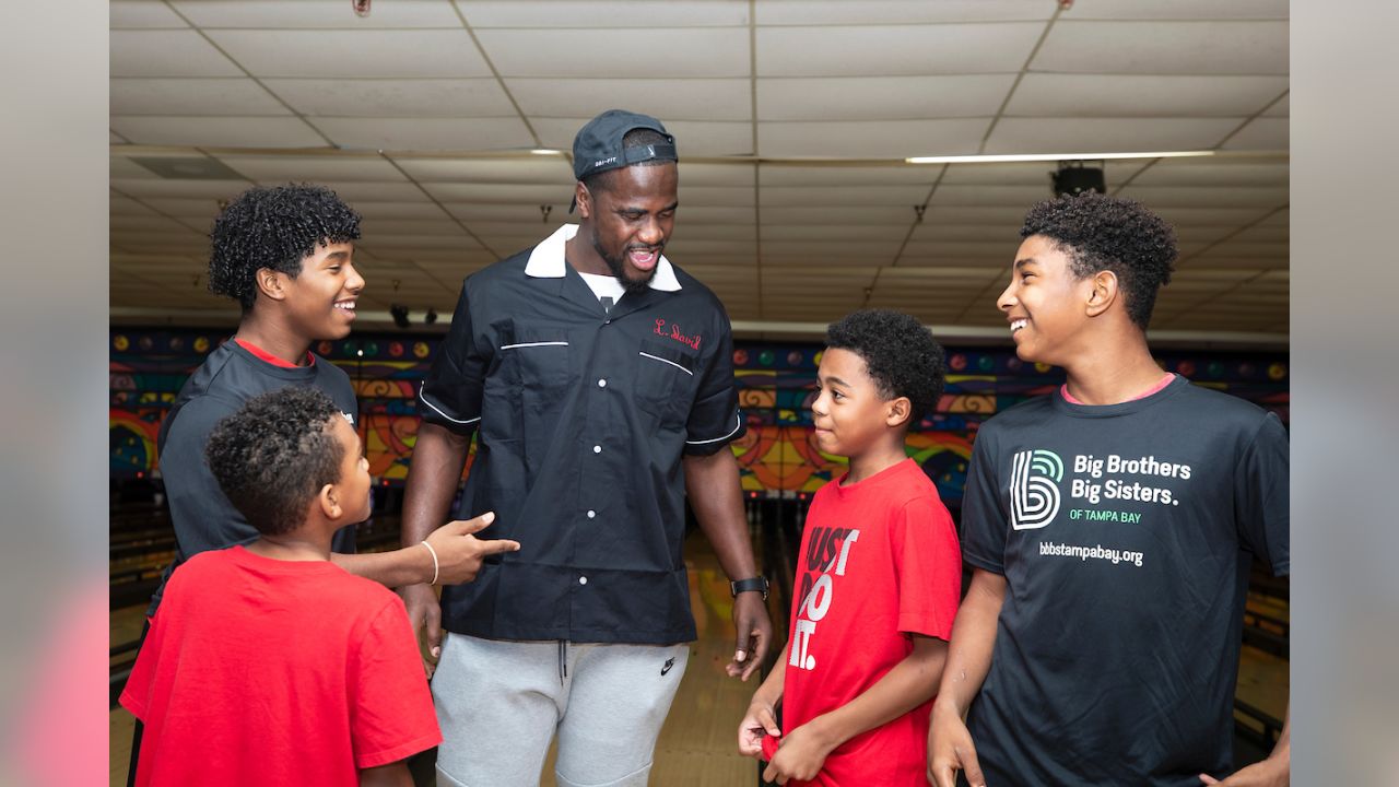 Annual Lavonte David Bowl For Kids' Sake Shows Support for Mentoring  Programs - Big Brothers Big Sisters of Tampa Bay