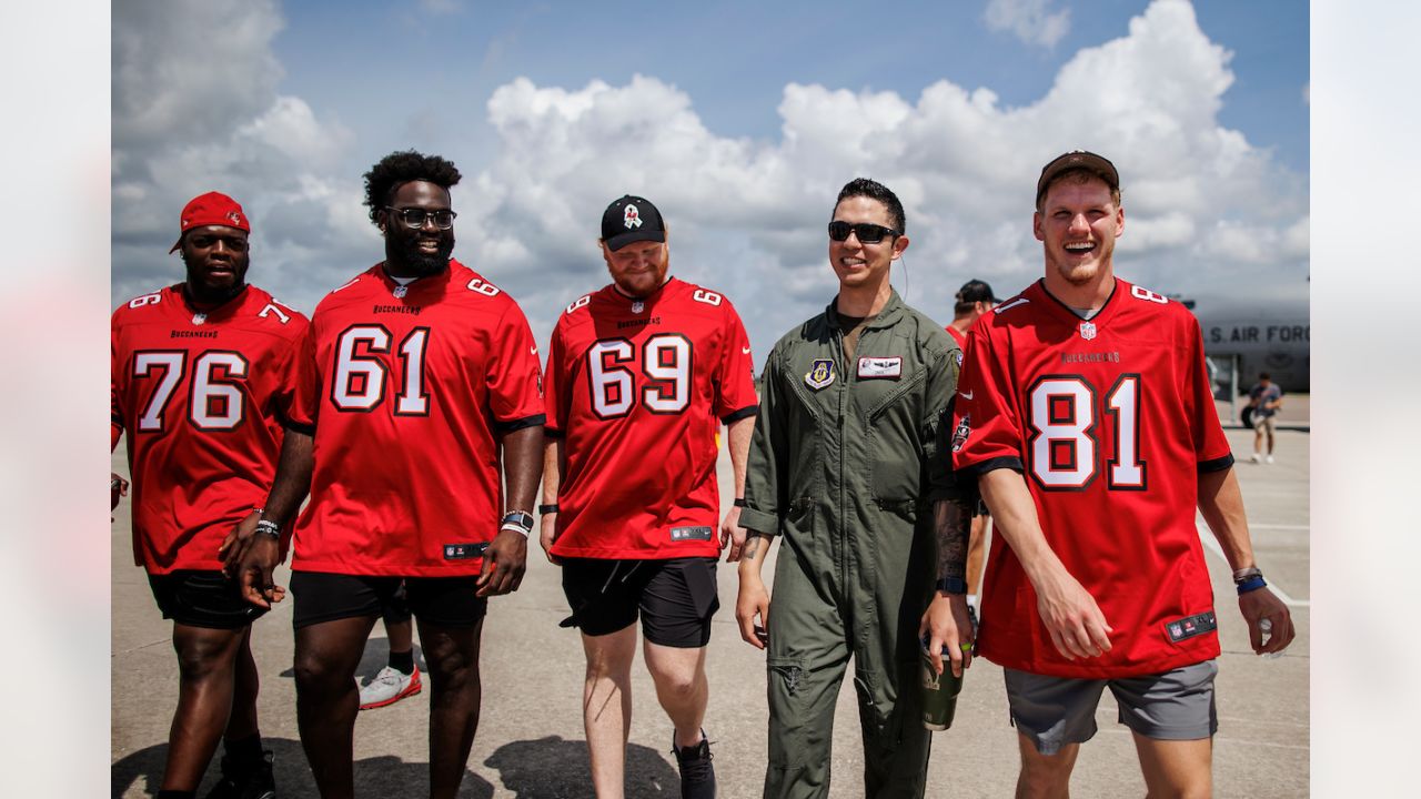 Team MacDill hosts Tampa Bay Buccaneers rookies > 927th Air