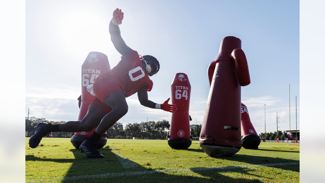 Bucs Face Tough Decision in OLB Room