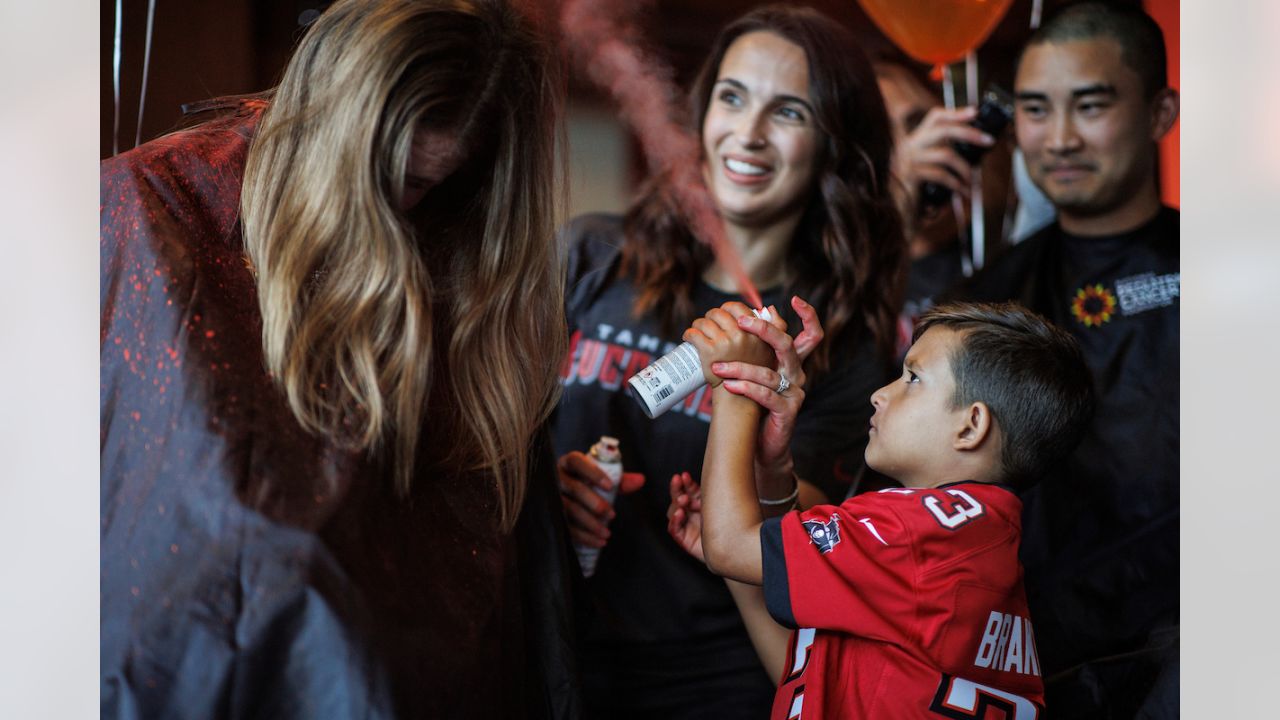 Buccaneers Raise More Than $65,000 in Donations Towards This Year's 9th  Annual Cut and Color Funds the Cure Challenge