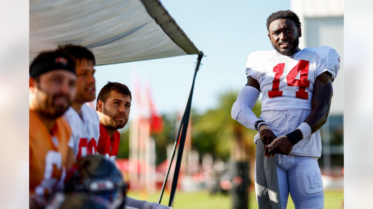 Tampa, Florida, USA, July 31, 2023, Tampa Bay Buccaneers player Cade Otton  #88 during a Training Camp at Advent Health Training Center . (Photo  Credit: Marty Jean-Louis/Alamy Live News Stock Photo - Alamy