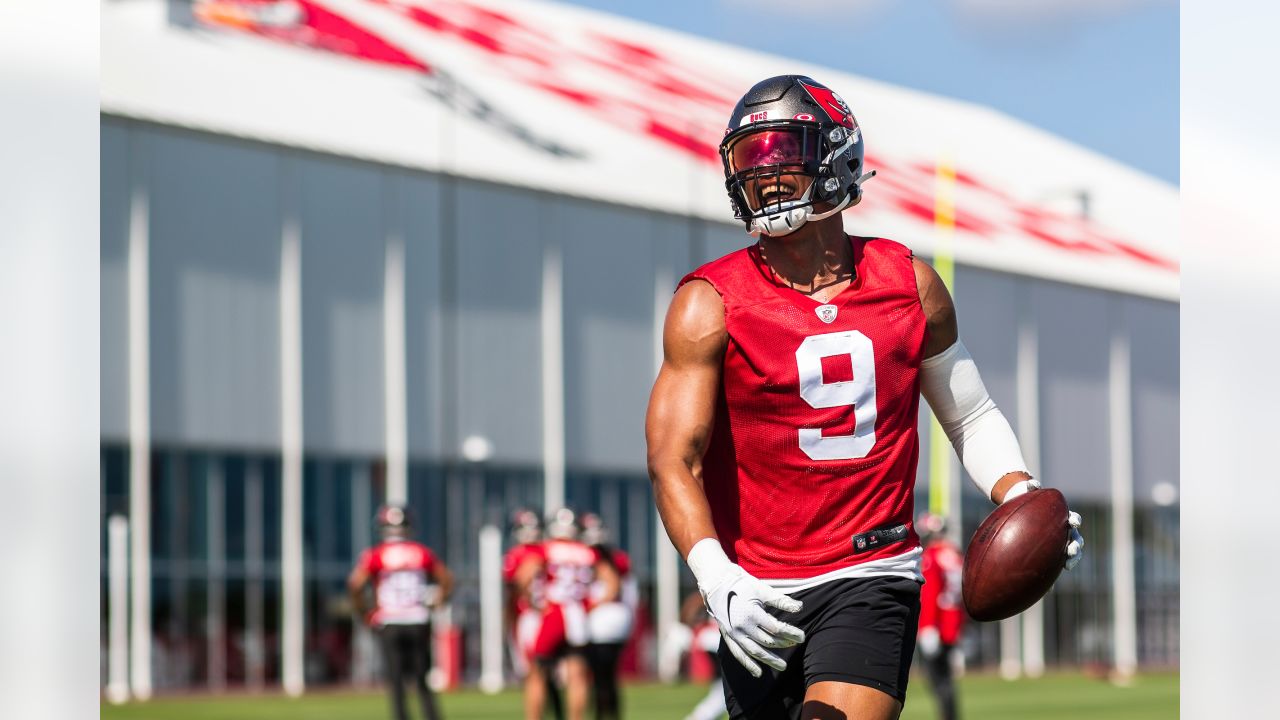 Tampa Bay Buccaneers] 2021 Buccaneers Training Camp Takeaways: Day 3 : r/ buccaneers