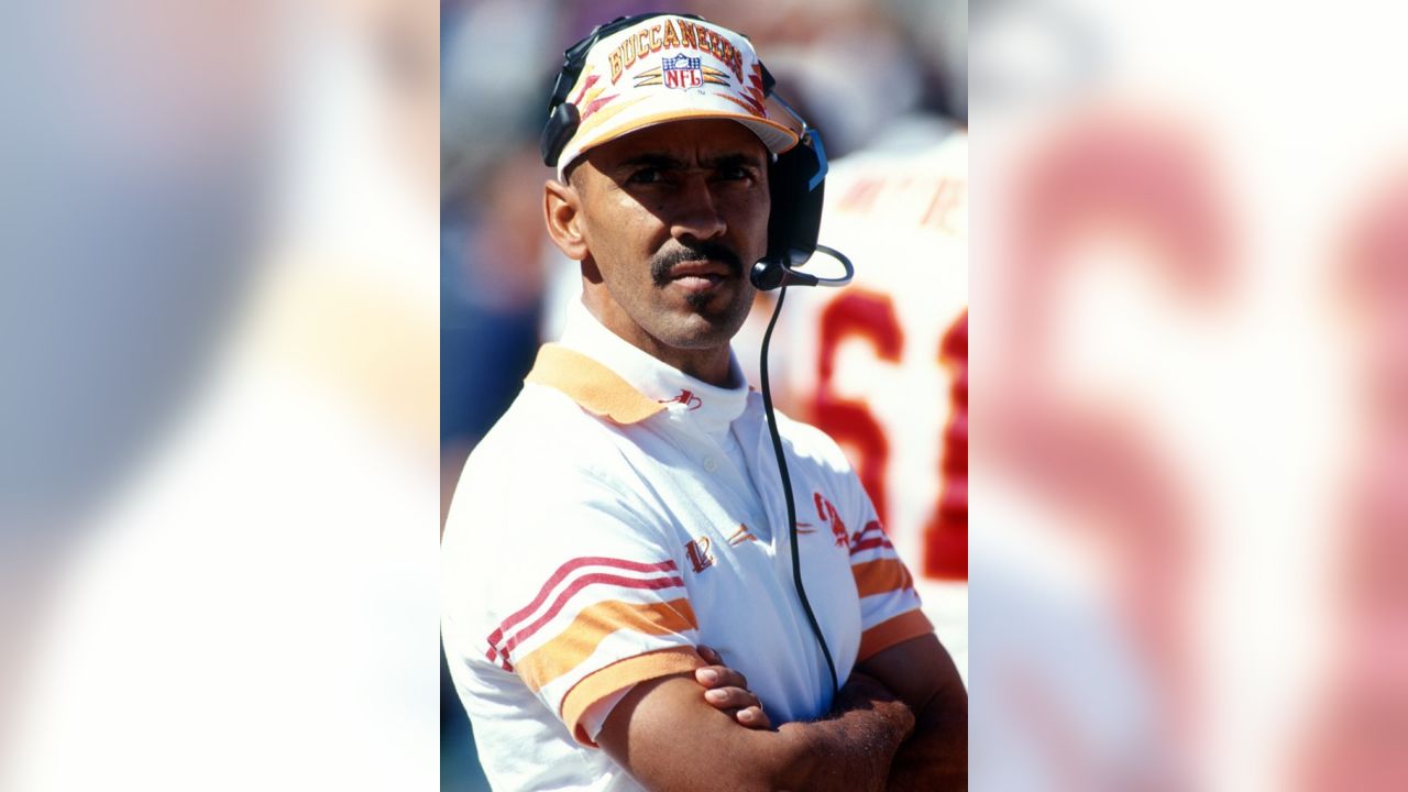 Bucs to induct Tony Dungy into Ring of Honor on Sept. 24