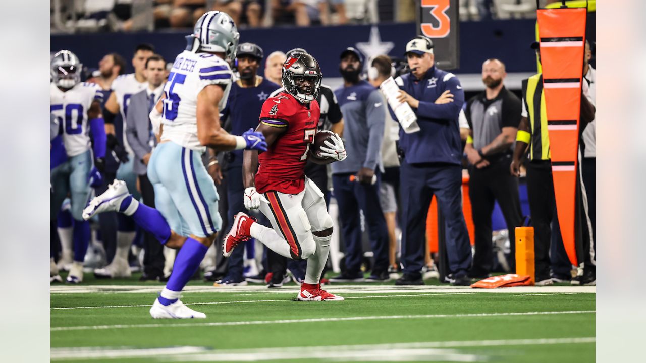 Top pics from Cowboys 31-14 suffocation of Buccaneers dreams