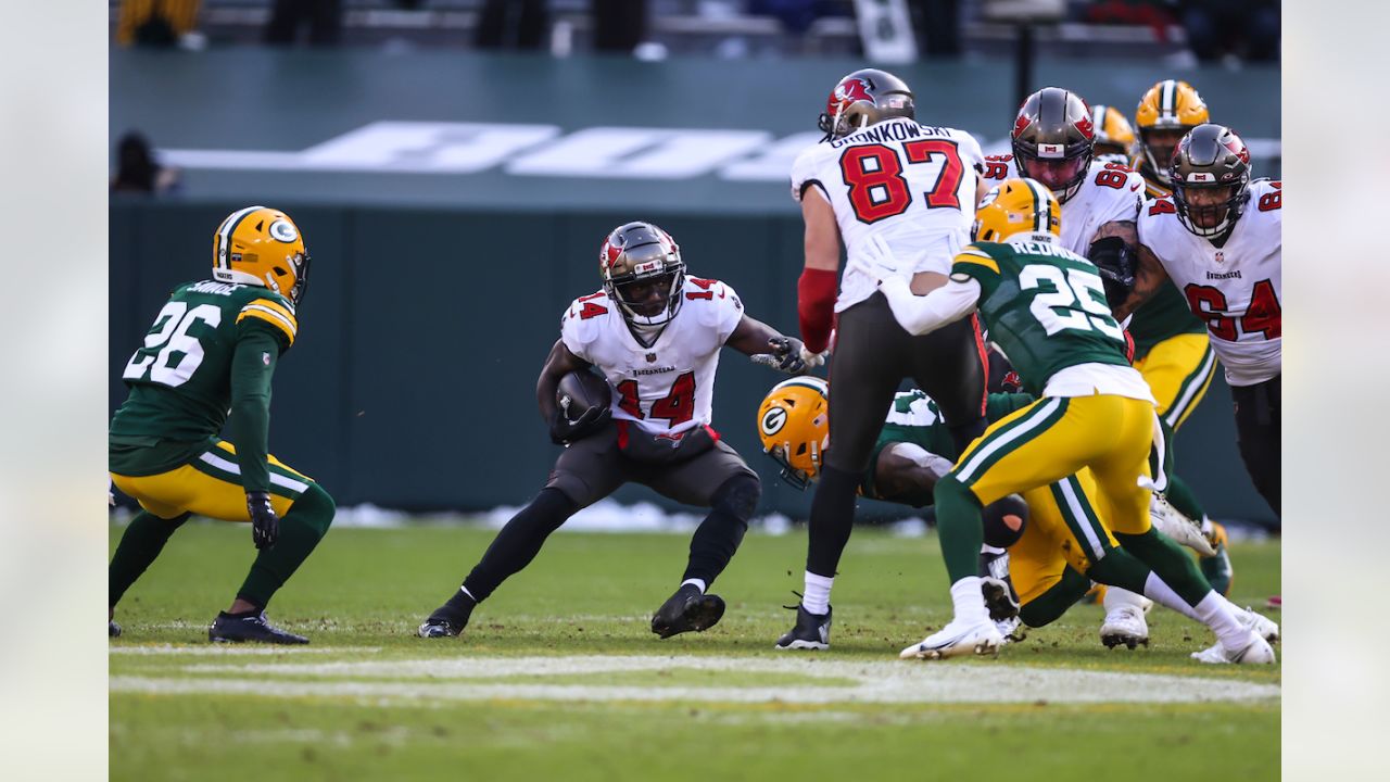 Best Photos from Buccaneers vs. Packers