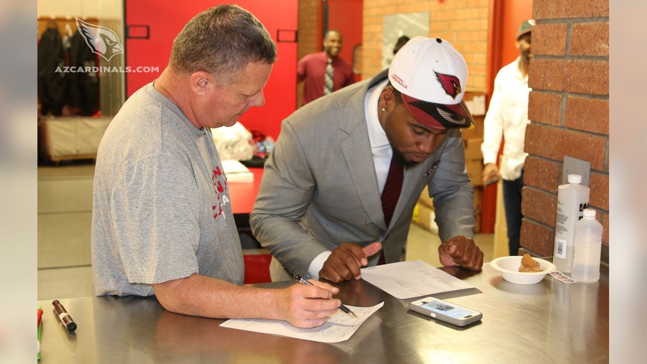 Haason Reddick Arrives In Tempe