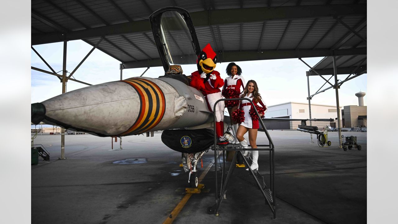 Arizona Cardinals keep jet in San Antonio hangar for repairs