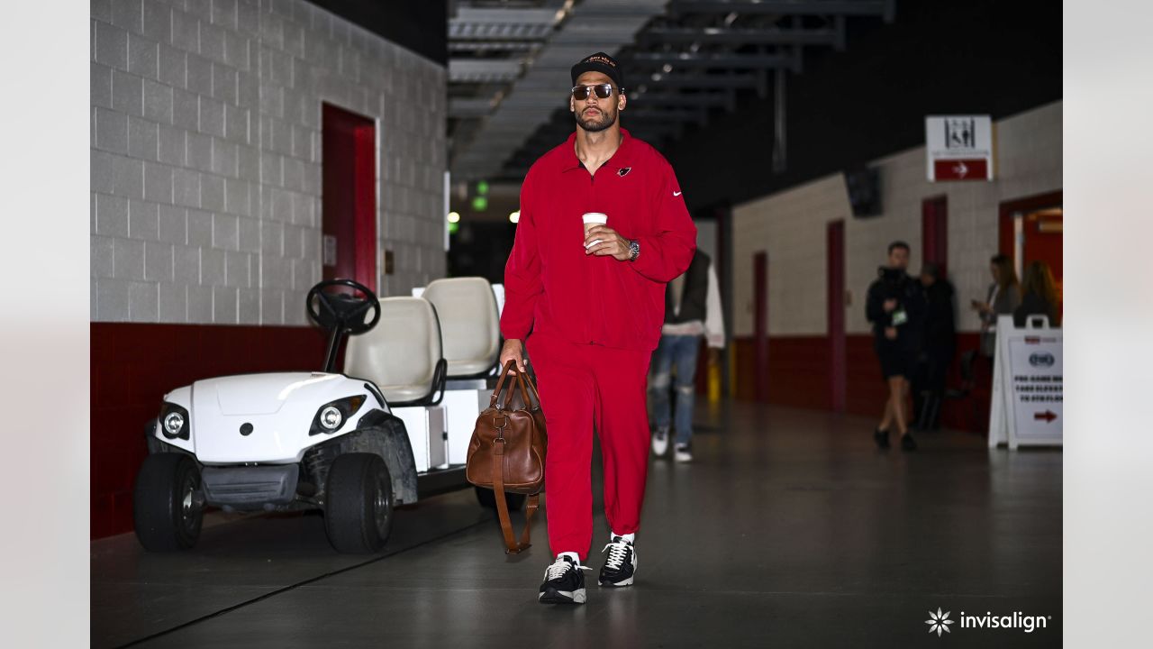 ARRIVAL PHOTOS: Cardinals Arrive For The 49ers Game