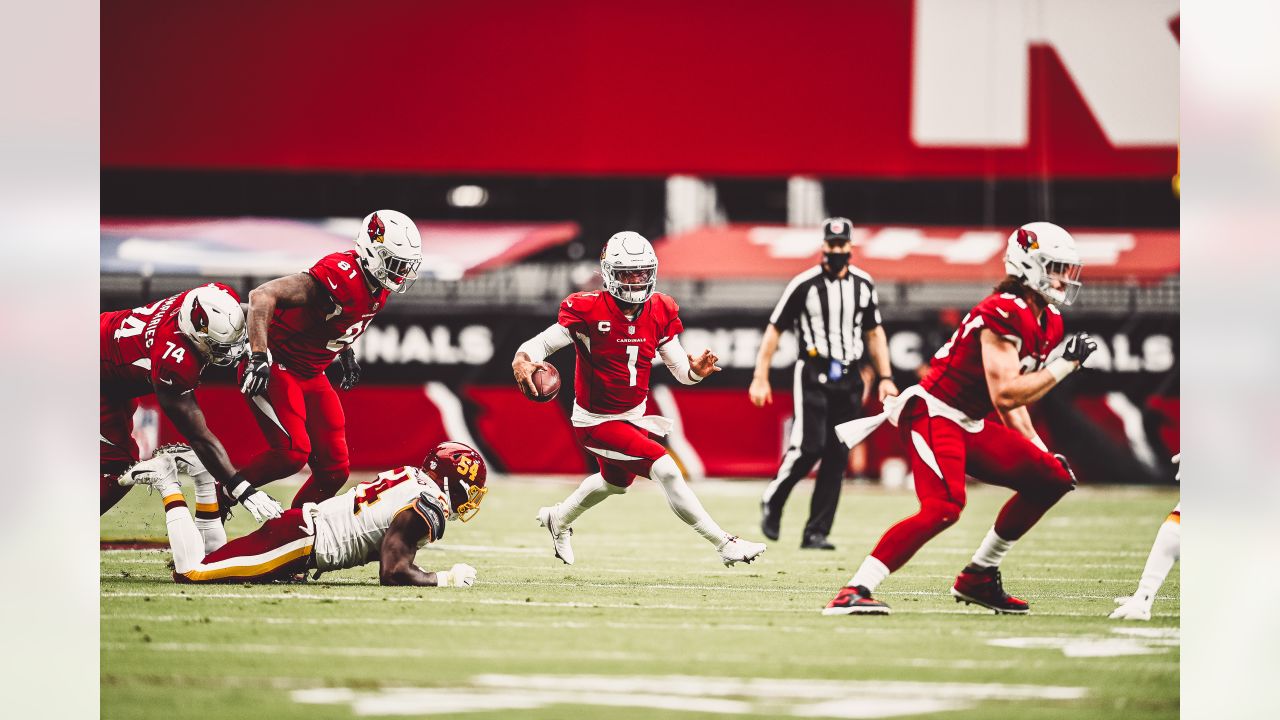 Terry McLaurin receives personalized jersey from Larry Fitzgerald