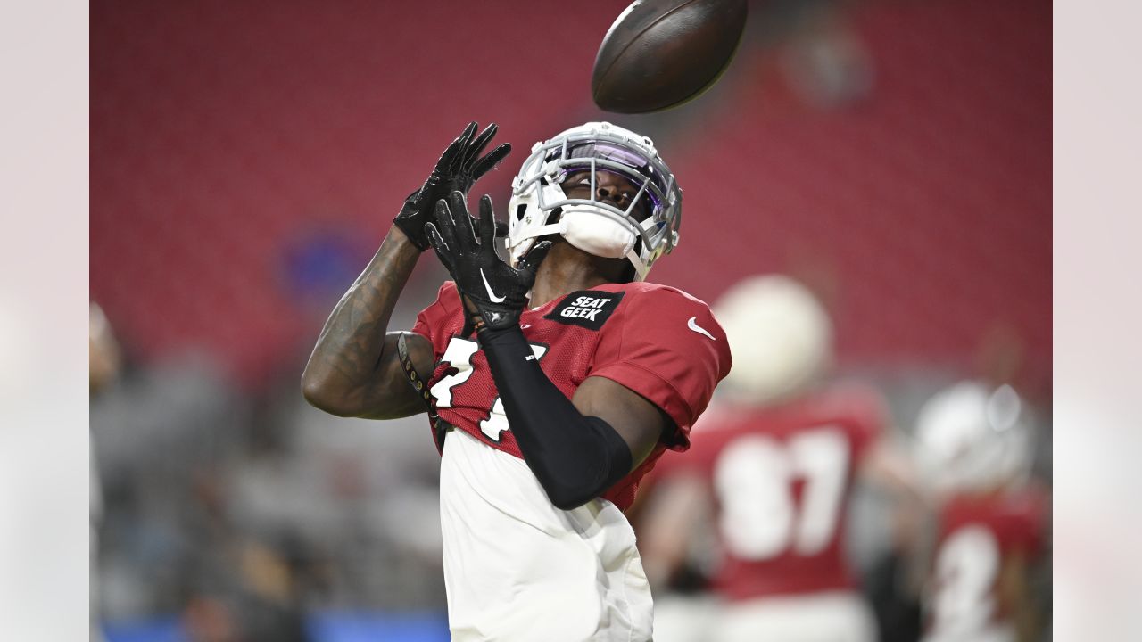 Arizona Cardinals running back Eno Benjamin (26) warms up before an NFL  football game against the New Orleans Saints, Thursday, Oct. 20, 2022, in  Glendale, Ariz. (AP Photo/Rick Scuteri Stock Photo - Alamy