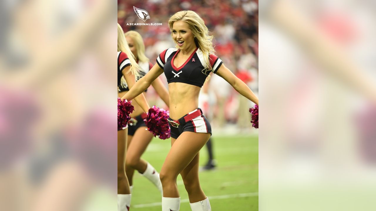 Titans Cheerleader Spotlight: Andrea