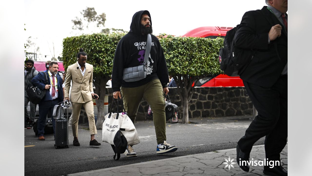 ARRIVAL PHOTOS: Cardinals Arrive For The 49ers Game