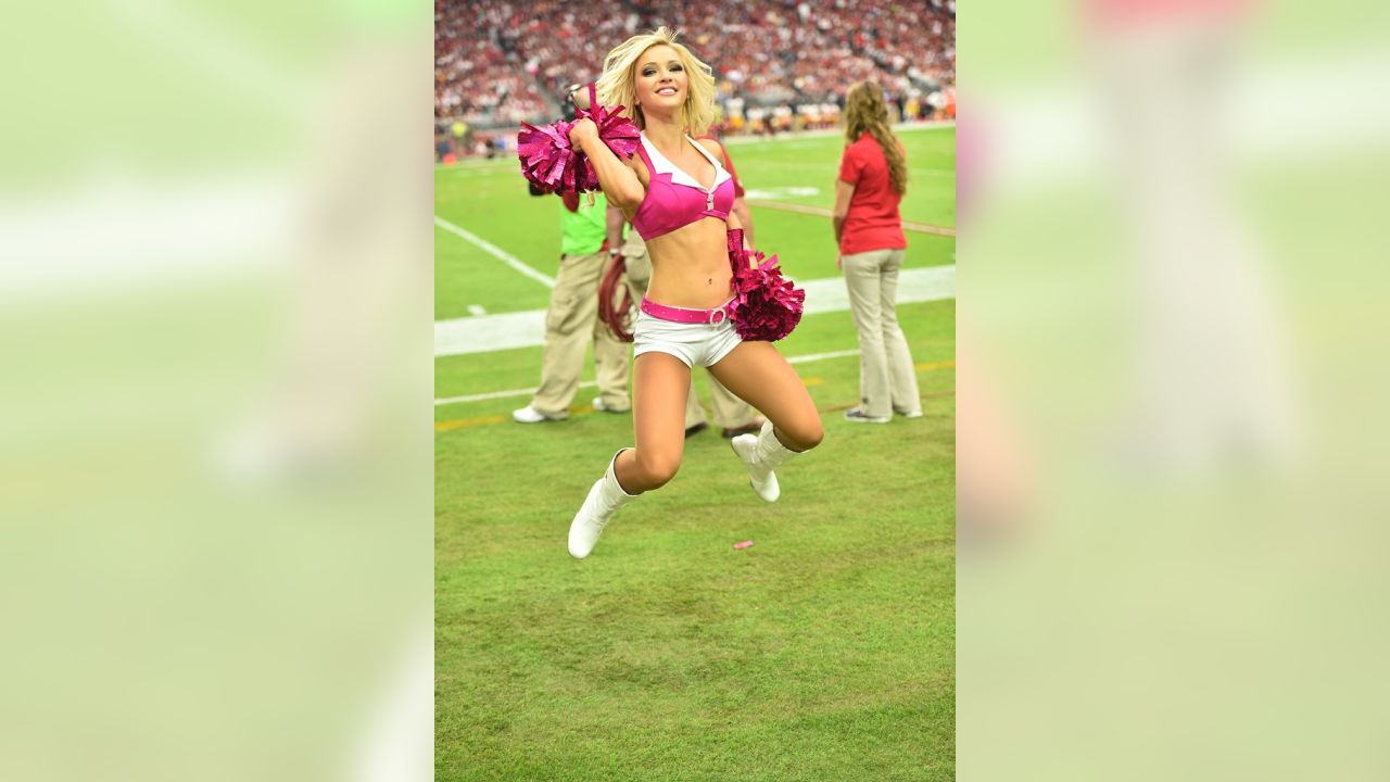 Titans Cheerleader Spotlight: Andrea