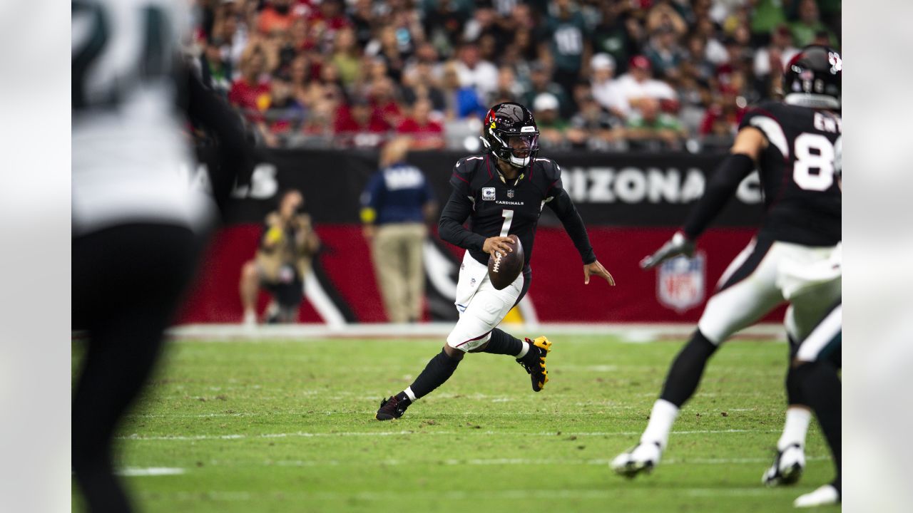 Arizona Cardinals running back Eno Benjamin (26) warms up before an NFL  football game against the New Orleans Saints, Thursday, Oct. 20, 2022, in  Glendale, Ariz. (AP Photo/Rick Scuteri Stock Photo - Alamy