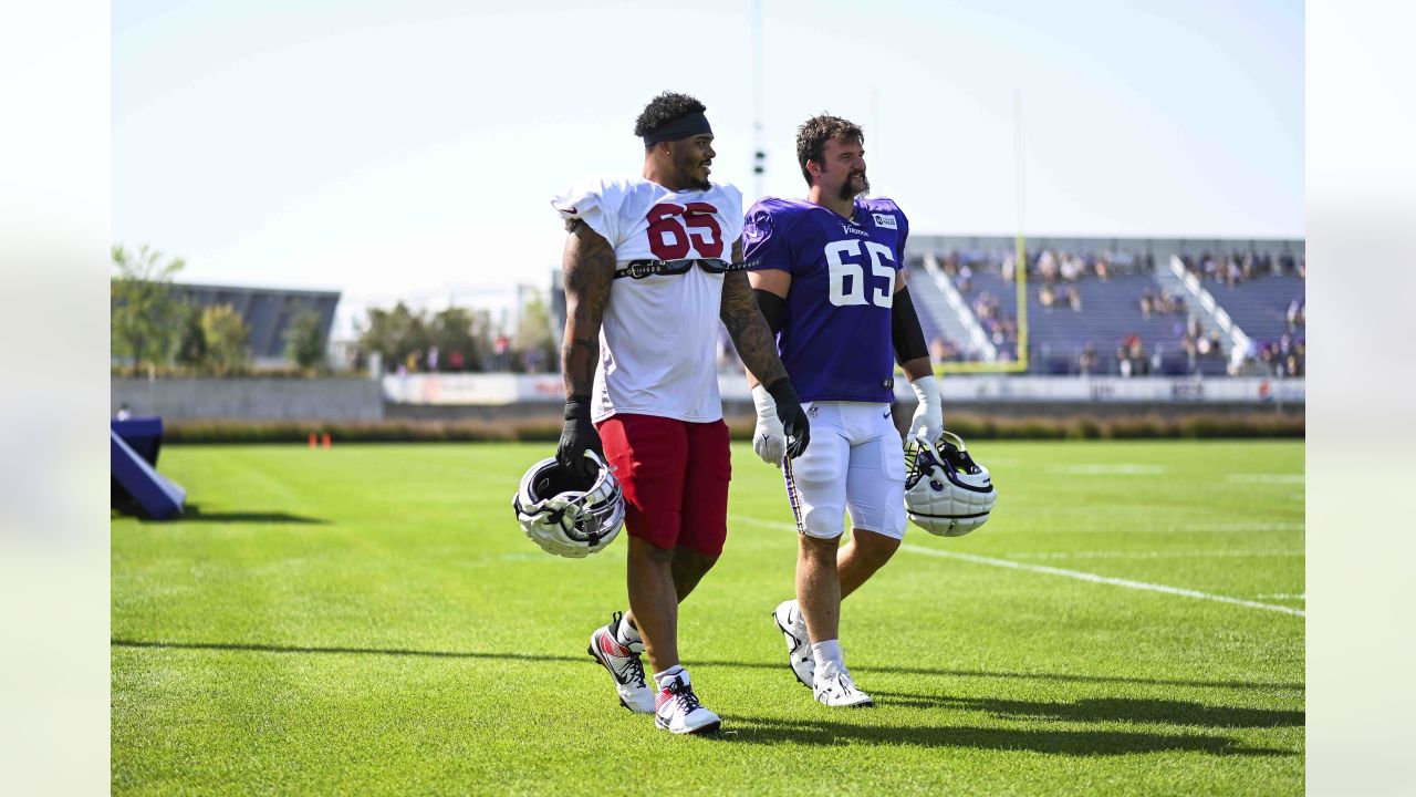 Arizona Cardinals' Larry Fitzgerald (11) runs drills during the teams' NFL  football training camp, Tuesday, July 30, 2019, in Glendale, Ariz. (AP  Photo/Matt York Stock Photo - Alamy