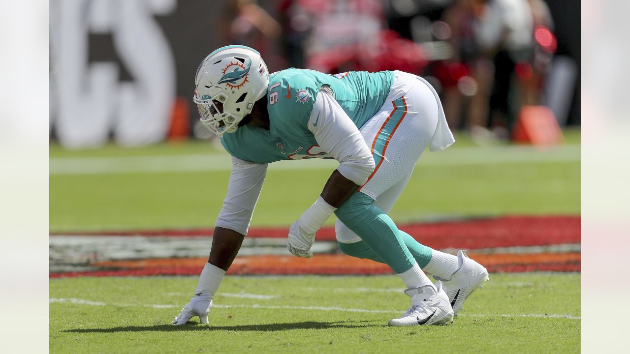 Arizona Cardinals OL Will Hernandez Dubbed 'Buy-Low' Candidate in Free  Agency - Sports Illustrated Arizona Cardinals News, Analysis and More