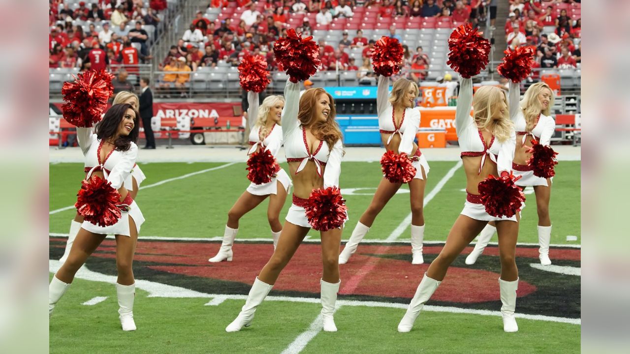 Arizona Cardinals - Meet the 2014 #AZCardinals Cheerleaders [PHOTOS]   The making of the 2014 Cardinals Cheerleaders!  [WATCH]  #AZCC