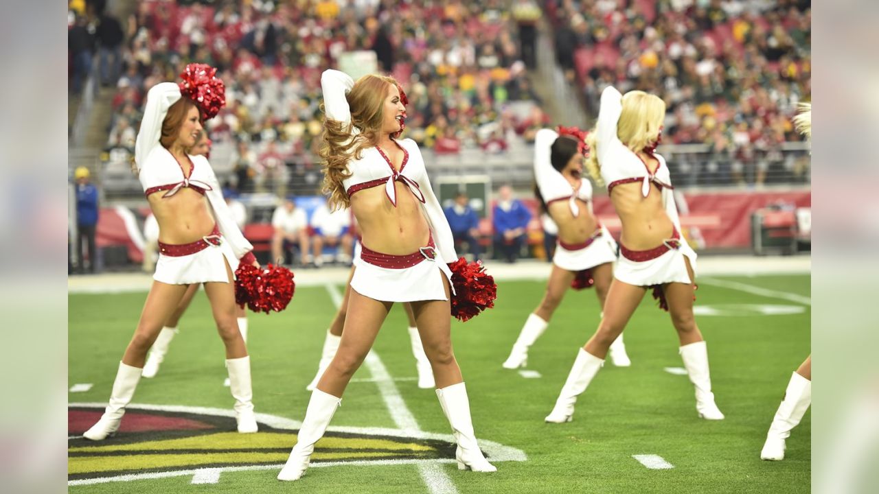 Cheerleaders at Packers game