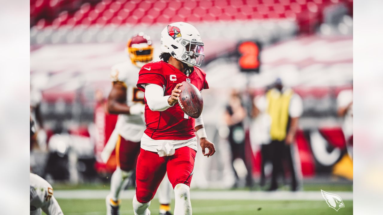 Arizona Cardinals quarterback Kyler Murray runs for a touchdown