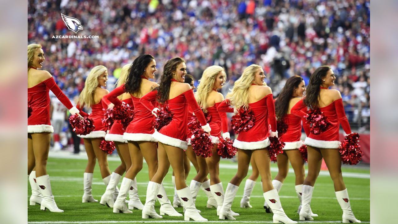 PHOTOS: Cardinals Cheerleaders At The Giants Game