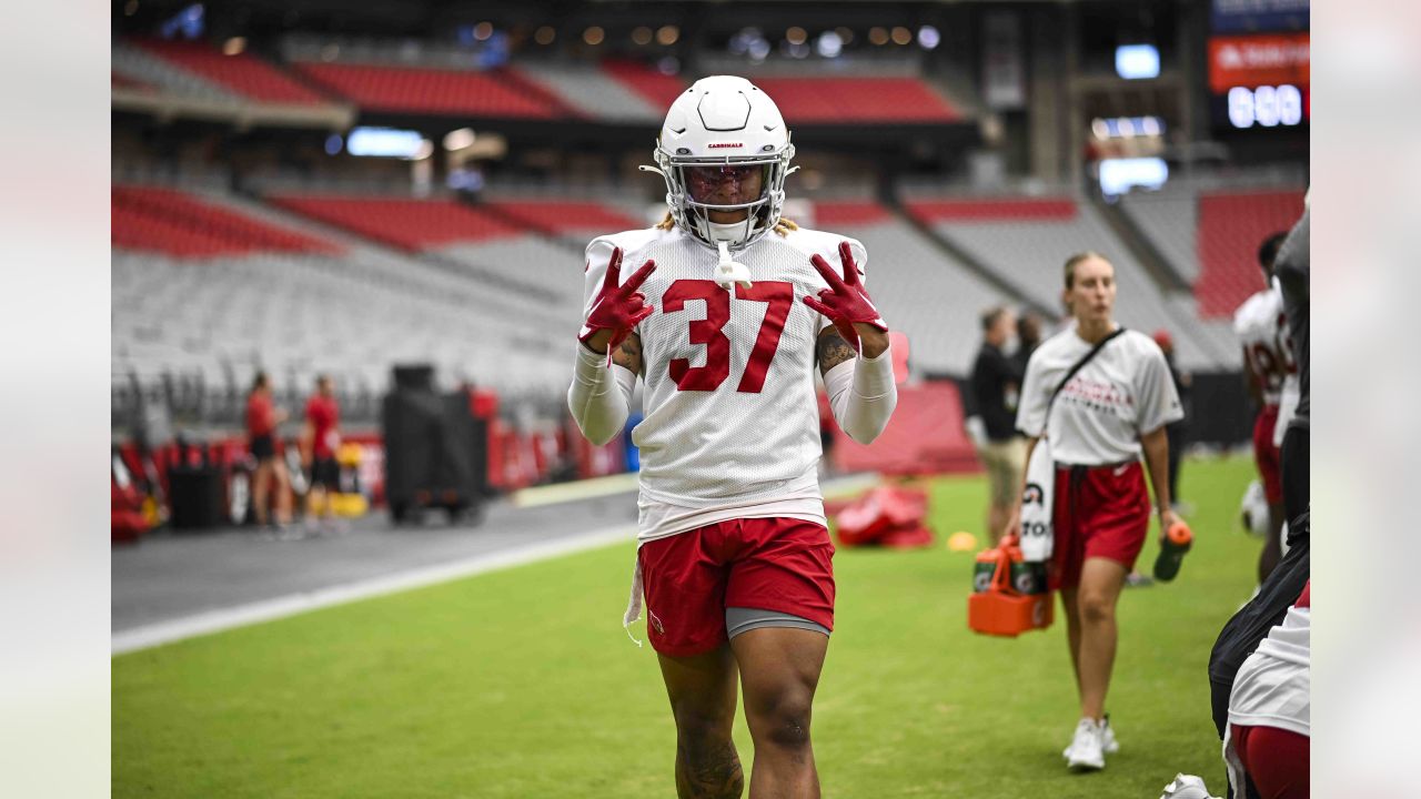 Cardinals' Isaiah Simmons embracing move to safety: 'I feel a little more  free'