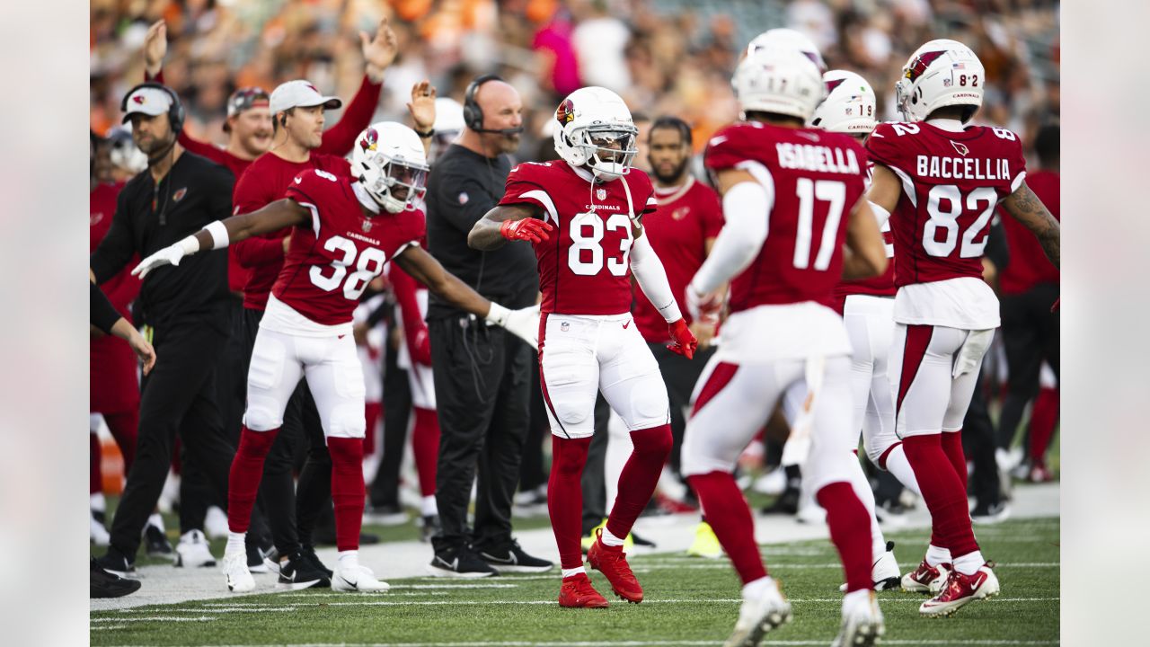 Arizona Cardinals defensive tackle Leki Fotu (95) looks up at a replay  during an NFL football game against the Cincinnati Bengals, Friday, Aug.  12, 2022, in Cincinnati. (AP Photo/Zach Bolinger Stock Photo - Alamy