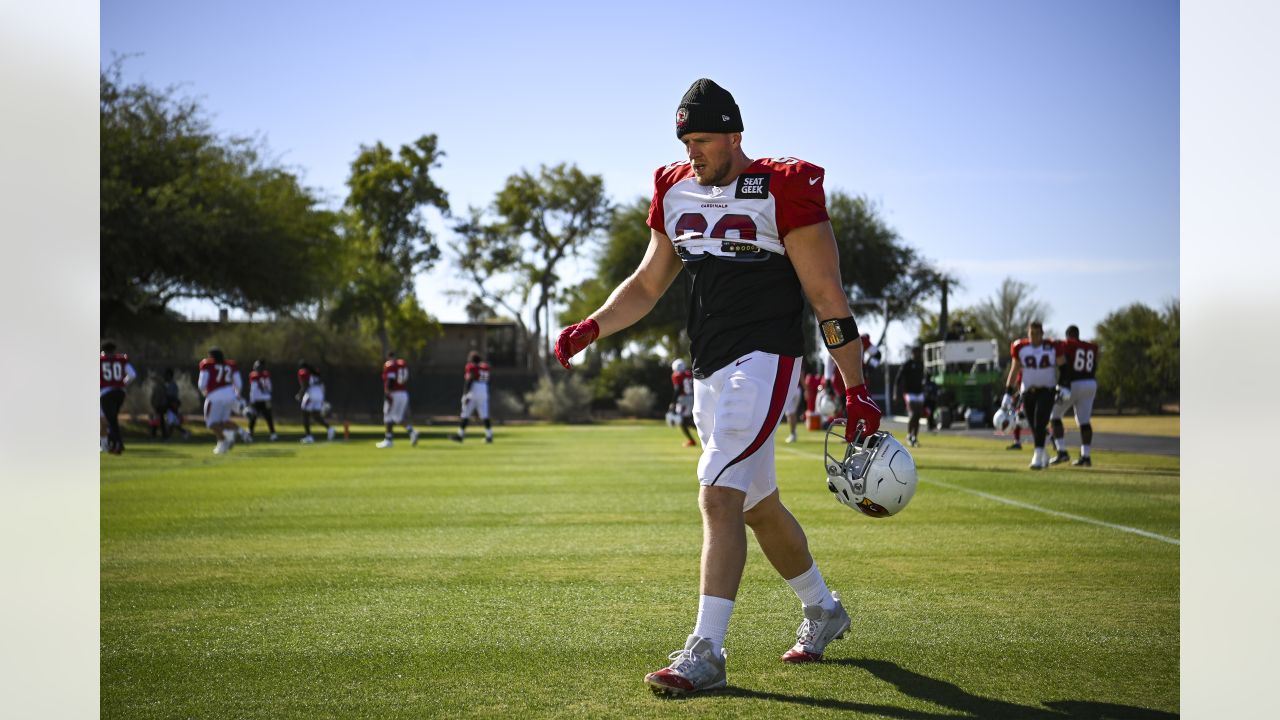 Linebacker Myjai Sanders slowly showing development as Cardinals look for  pass-rush solutions