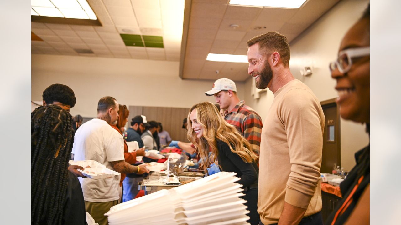 VIDEO: Cardinals Players And Staff Serve Over 500 Thanksgiving Meals