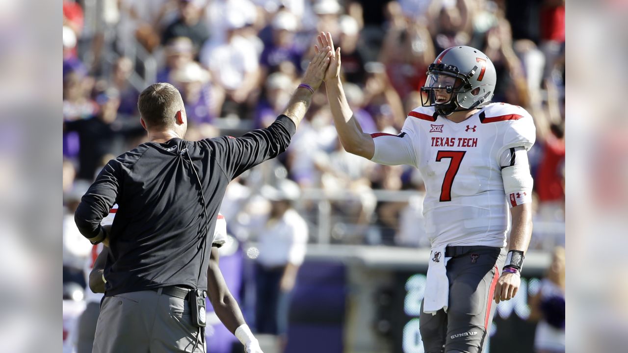 Cardinals hire Kliff Kingsbury as their next head coach on a four-year  contract 