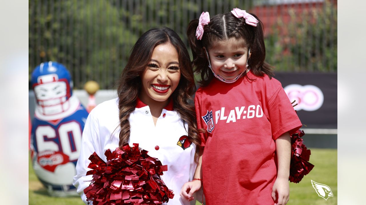 PHOTOS: Cheerleaders Go To Mexico City