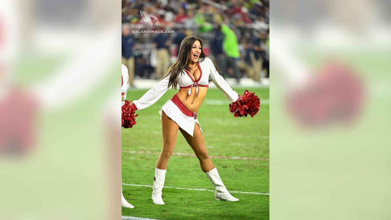 Alexa: AZ Cardinals Cheerleader and Aerospace Techie - Science Cheerleaders