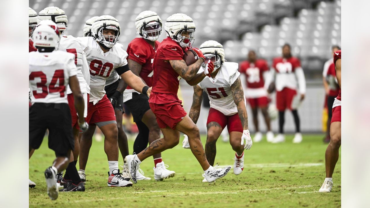 NFL Arizona Cardinals Football Team Training Camp Editorial Stock Image -  Image of blocking, helmet: 32643519