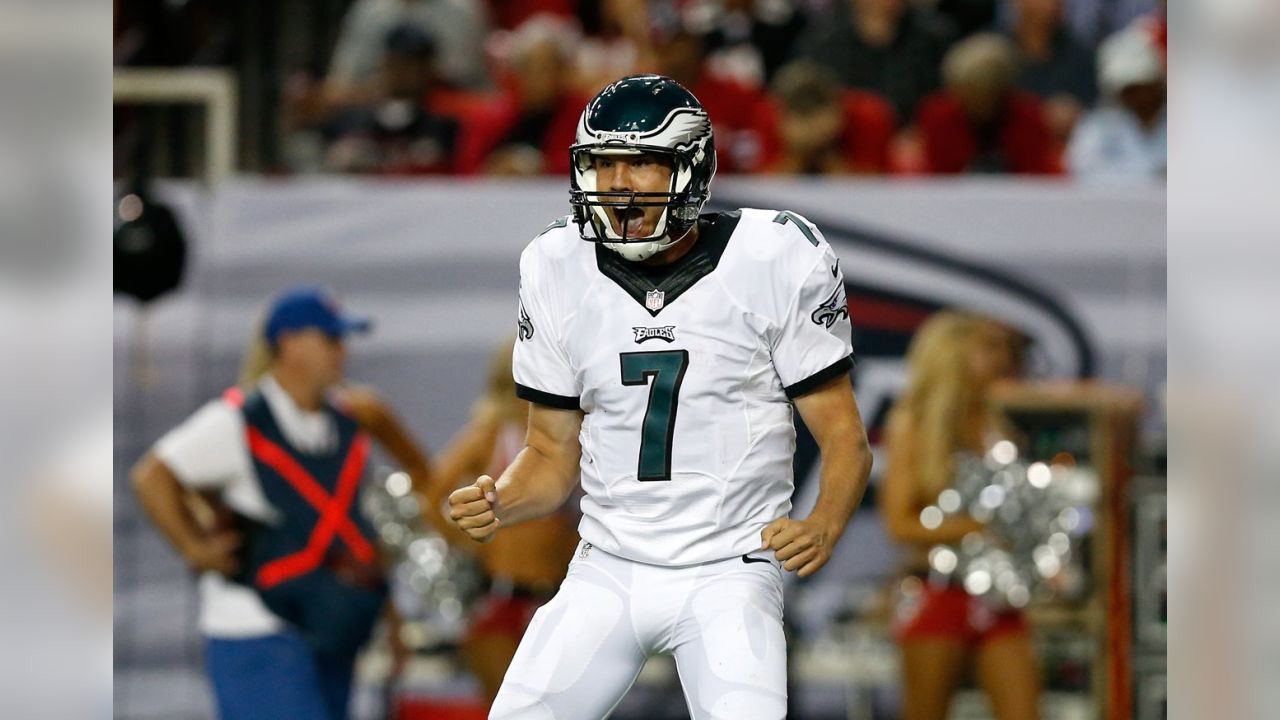 Sam Bradford attends Eagles workout Monday - ABC7 Chicago