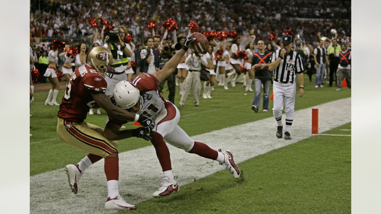 Safety Robert Griffith running out on field with Mexican flag iconic moment  of Cardinals' 31-14 win over 49ers in 2005