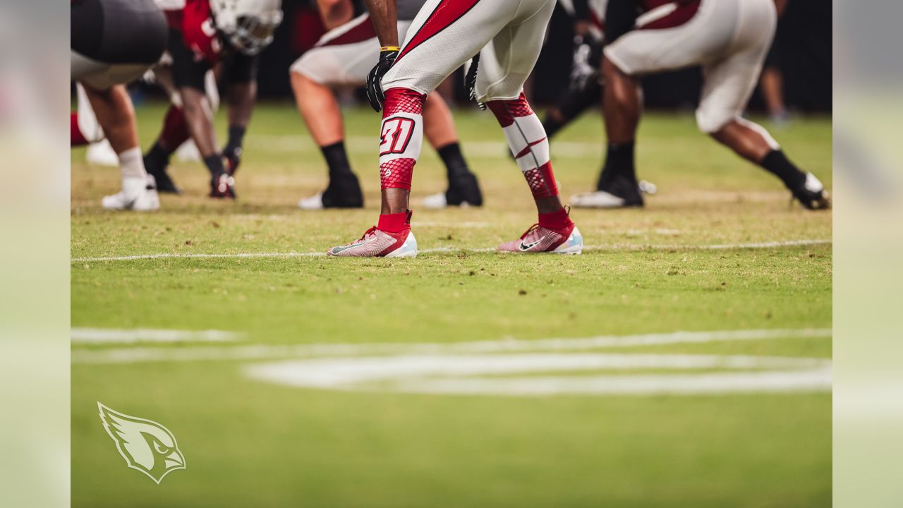 Arizona Cardinals cornerback Byron Murphy makes a catch during drills at  the team's NFL football training facility, Wednesday, June 12, 2019, in  Tempe, Ariz. (AP Photo/Ross D. Franklin Stock Photo - Alamy