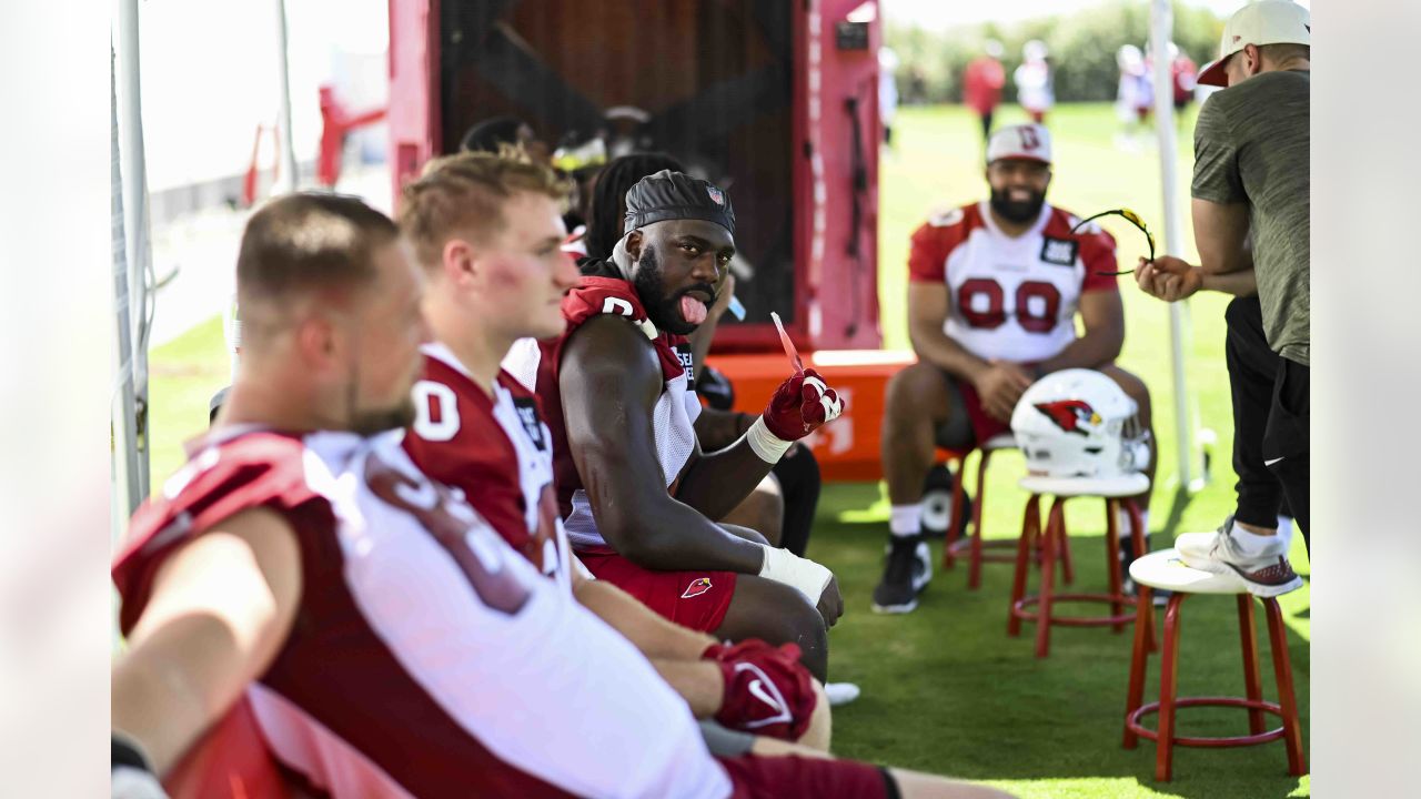 Arizona Cardinals linebacker Cameron Thomas showcases the NFL football  teams' new uniforms for the 2023 season, Thursday, April 20, 2023, in  Phoenix. (AP Photo/Matt York Stock Photo - Alamy