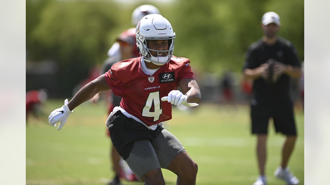 Arizona Cardinals running back James Conner bursts off left side for  26-yard pickup