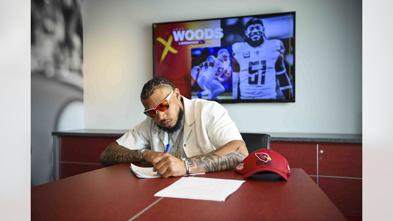 Arizona Cardinals sign 14 to future contracts for 2023