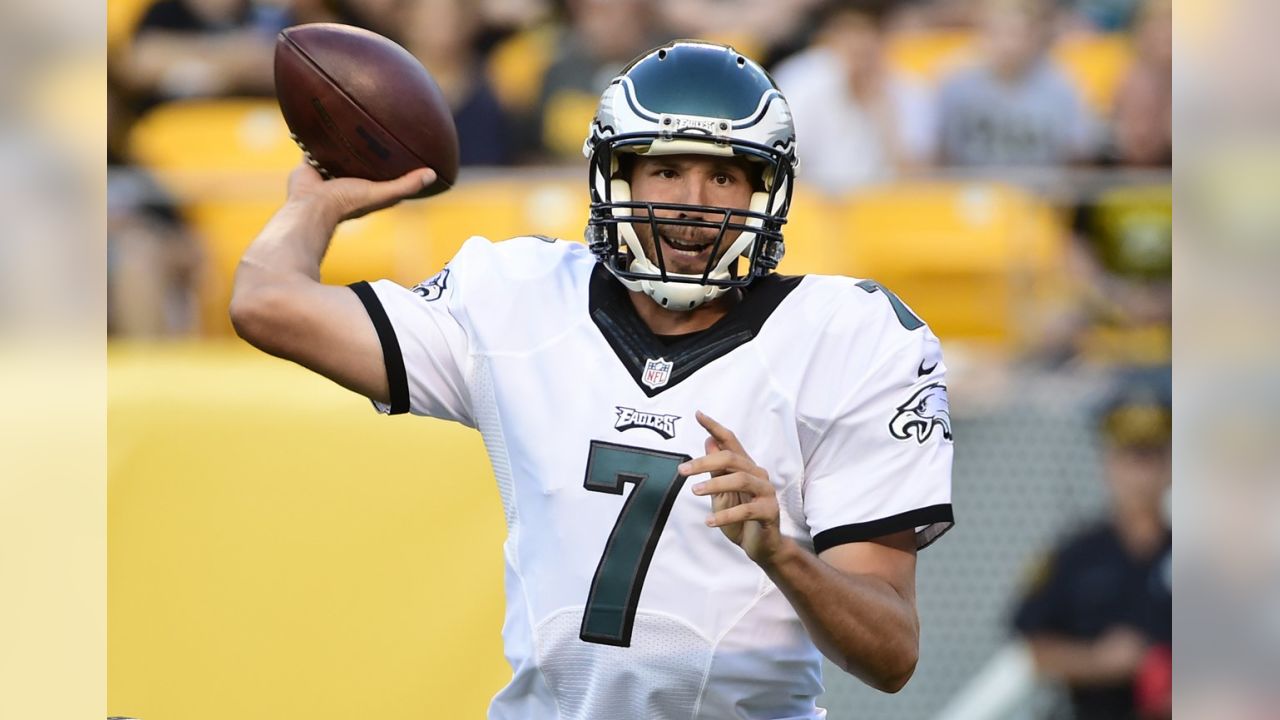 Sam Bradford attends Eagles workout Monday - ABC7 Chicago