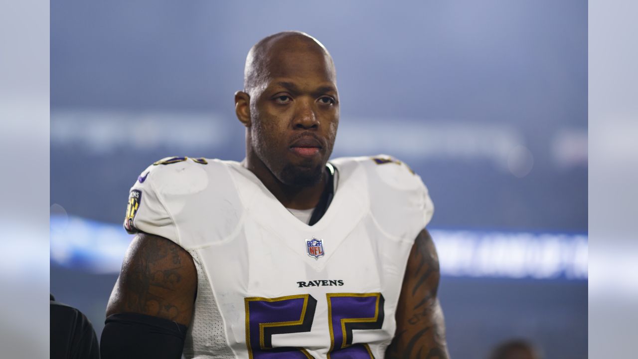 Terrell Suggs won't wear No. 55 for Arizona Cardinals