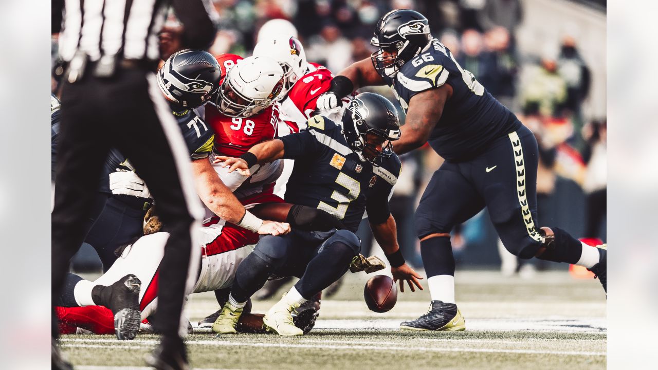 Arizona Cardinals quarterback Trace McSorley escapes pocket for 12-yard  dart to wide receiver Andy Isabella