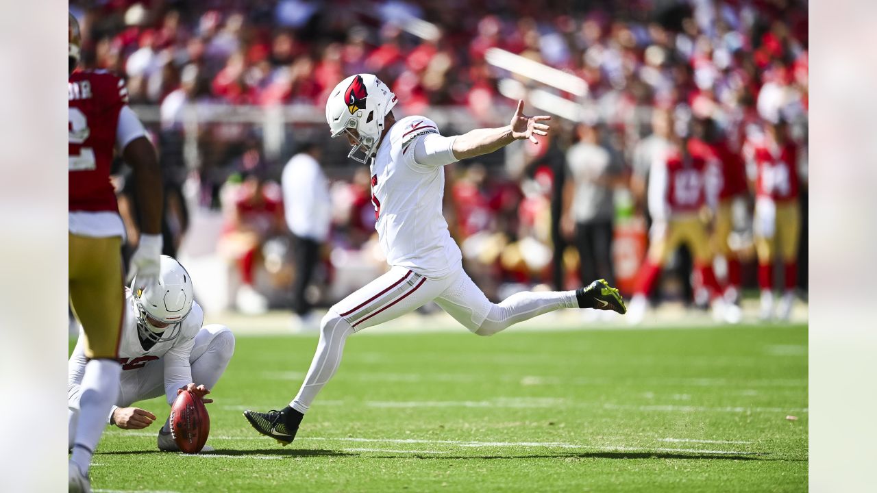 San Francisco 49ers cornerback Charvarius Ward (7) looks into the backfield  during an NFL football game against the Arizona Cardinals, Sunday, Jan.8,  2023, in Santa Clara, Calif. (AP Photo/Scot Tucker Stock Photo 