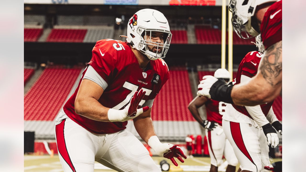 QB truck stick! Arizona Cardinals quarterback Chris Streveler brings the  boom on physical 23-yard run