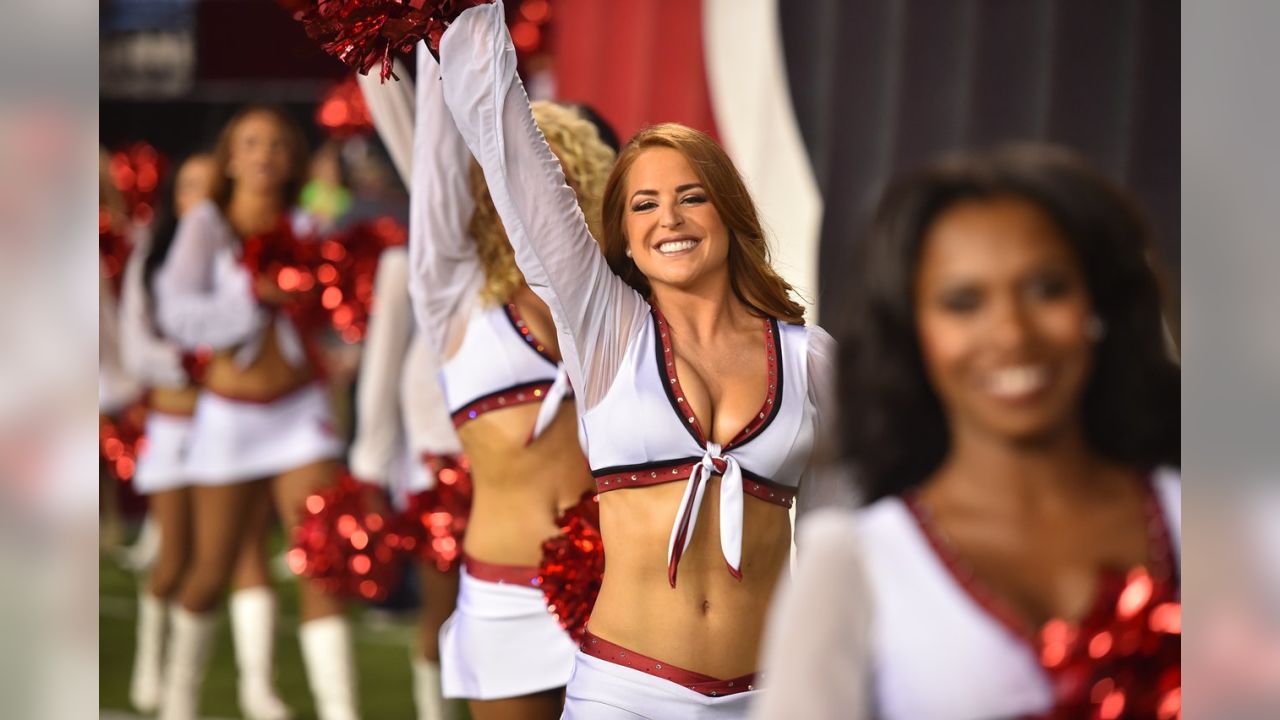 NFL cheerleaders: Kristen Wile weighs in - Bizwomen