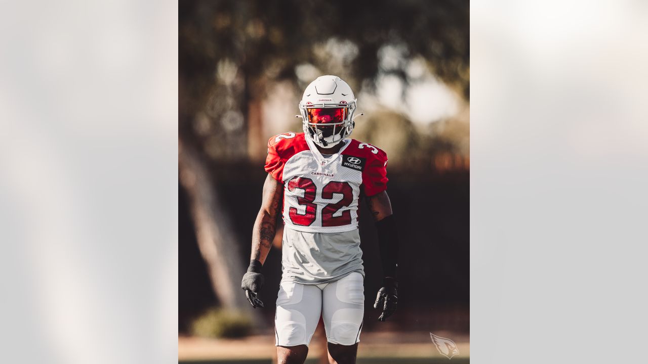 Budda Baker Adapting To Cast On Thumb