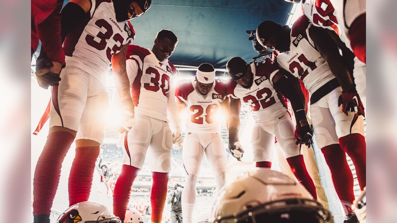 Experience the Cardinals' locker room in full panorama