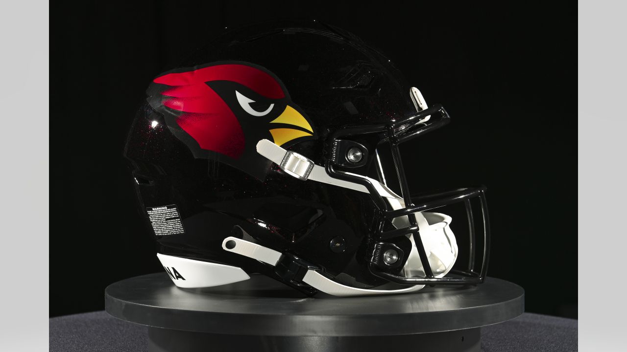 Arizona Cardinals unveil alternate black helmets with black facemask and  metallic 3-D birdhead for 2022 season